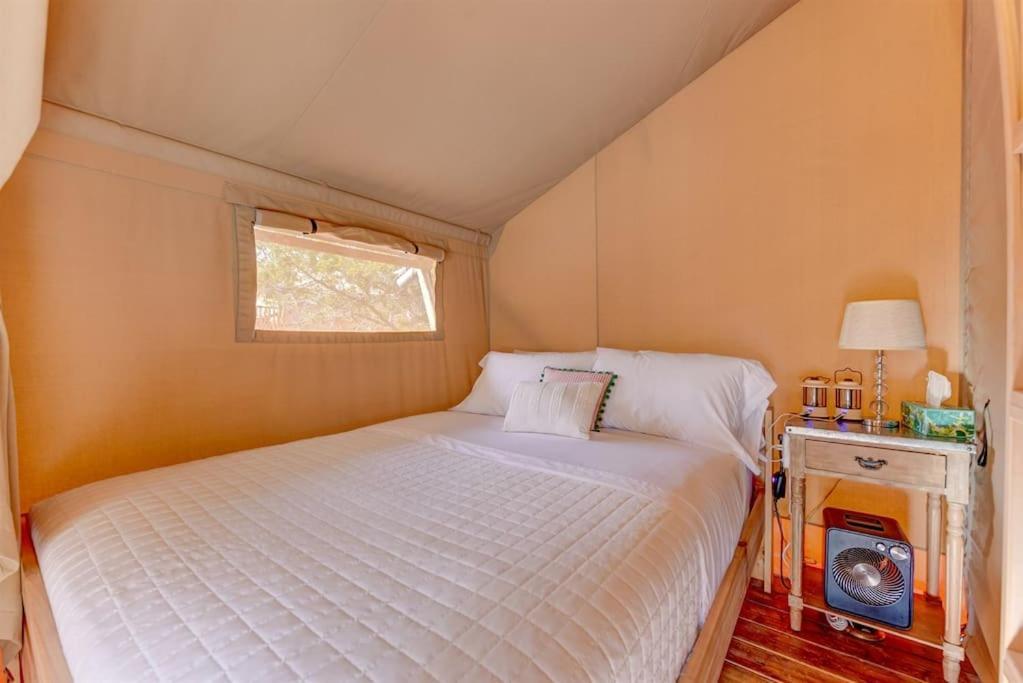 12 Fires Luxury Glamping With Heating #5 Hotel Johnson City Eksteriør billede